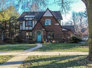 1321 Sunset Dr, Fort Wayne, IN 46807