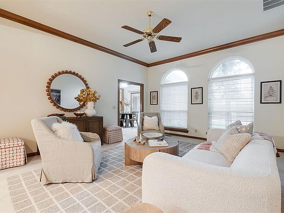 4th image of 2600 Ashebury Way
