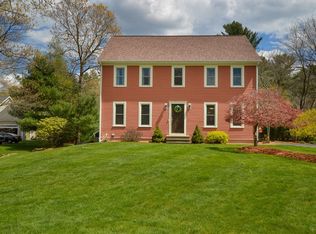 1 Holly Ln, Berkley, MA 02779