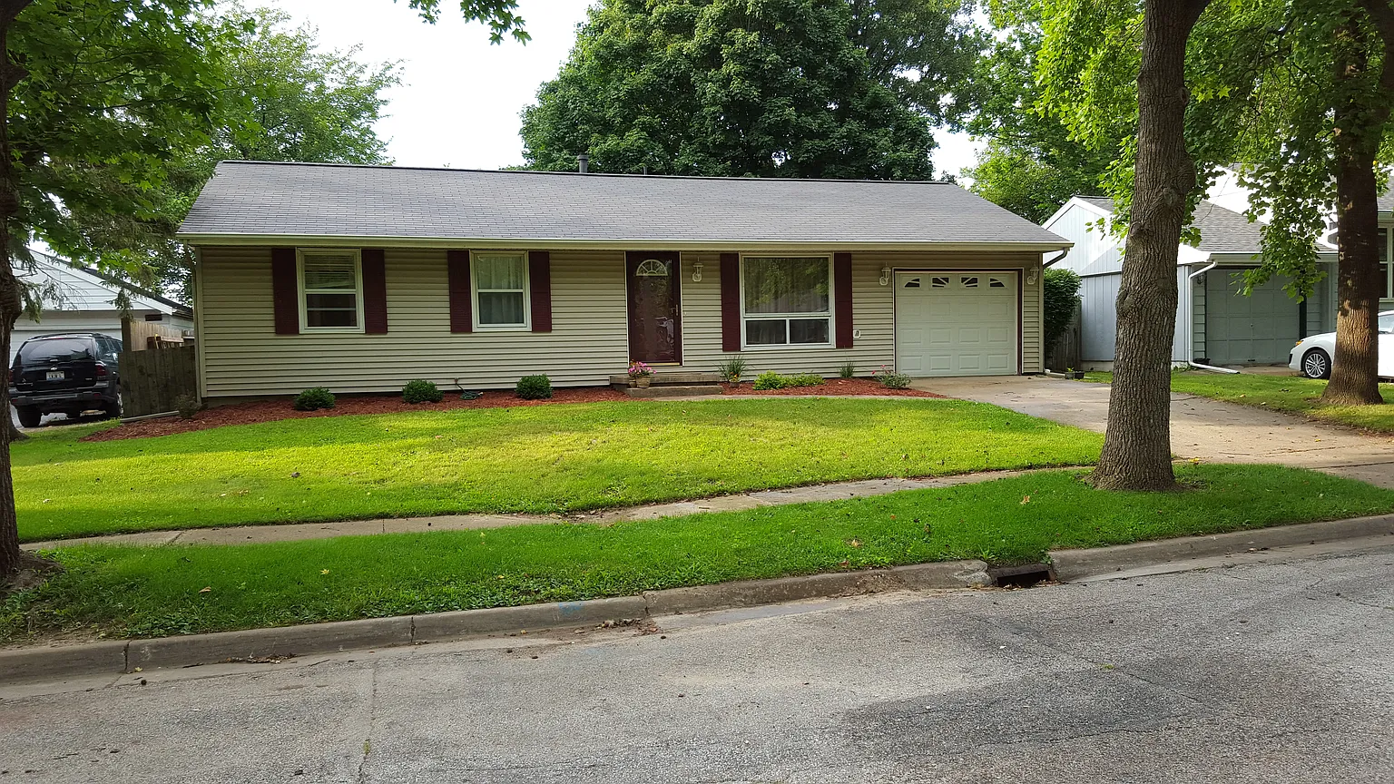 1710 Lawndale Way photo 1
