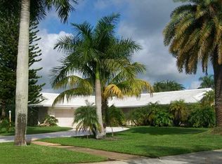 1555 SE Sunshine Ave, Port Saint Lucie, FL 34952