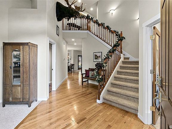 4th image of 4108 85th Ave NW