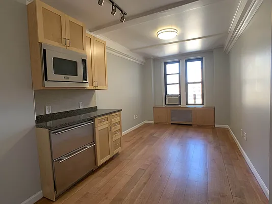 Rented by Tourma Realty LLC | media 37