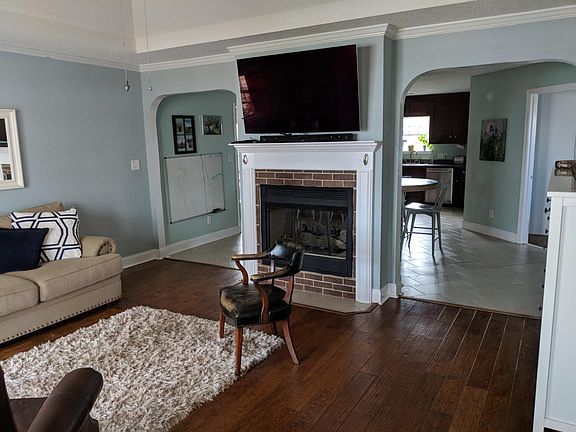 2nd image of 103 S Charity Ln