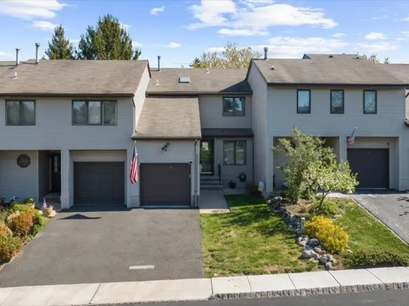 20 Linden Ct, Raritan Twp., NJ 08822