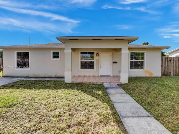 50 NE 209th Ter, Miami Gardens, FL 33179