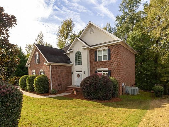 4th image of 514 Farmington Cir