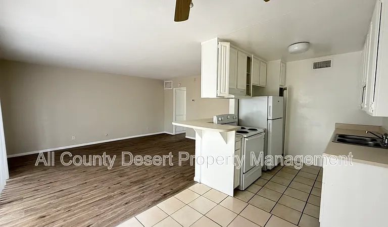 550 S El Cielo Rd #12 — Photo 9