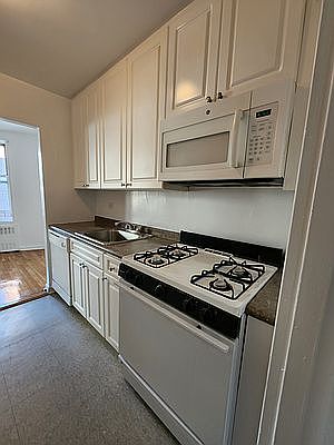 4th image of 5115 Van Kleeck St APT 5B