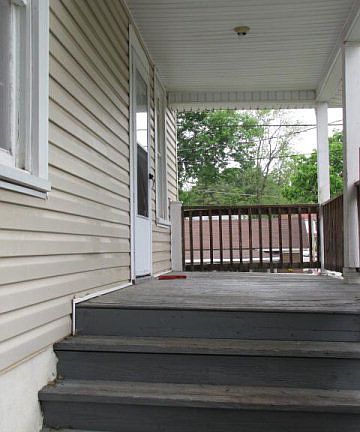 4th image of 1117 Wyllie Ave