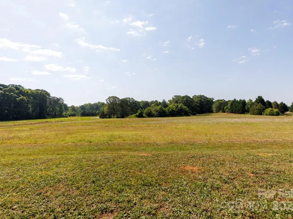 Love St, Mc Connells, SC 29726