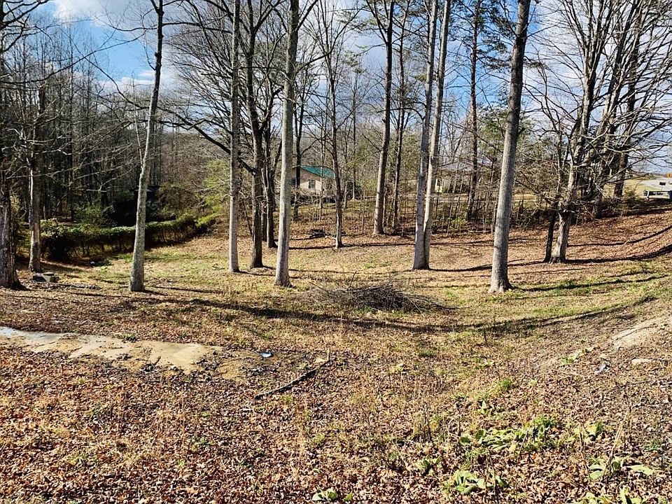 2nd image of 2006 Bee Creek Rd