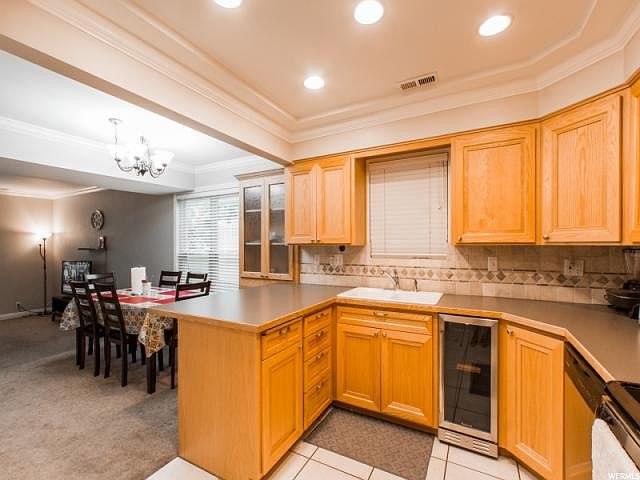 1st image of 3000 E Kennedy Dr APT 16