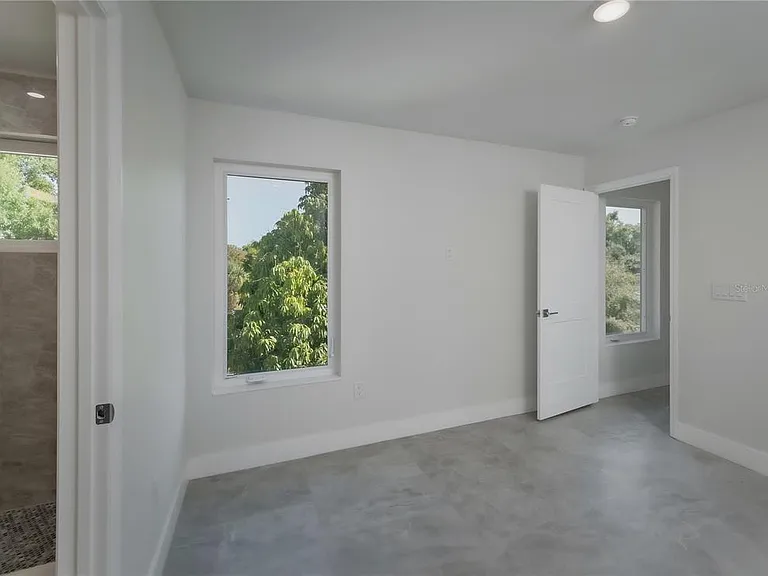 310 Hibiscus St #B — Photo 34
