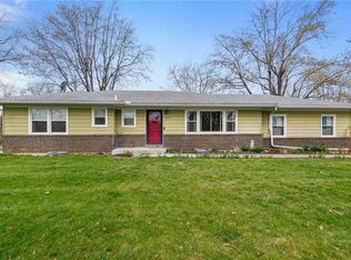 3924 SW Scherer Rd, Lees Summit, MO 64082
