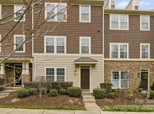 19105 Chandlers Landing Dr, Cornelius, NC 28031