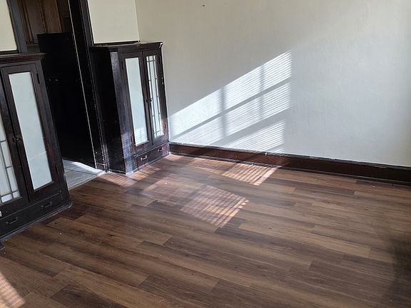 2nd image of 843 N 24th St #11562641