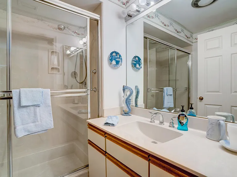 3518 Lantern Bay Dr — Photo 13