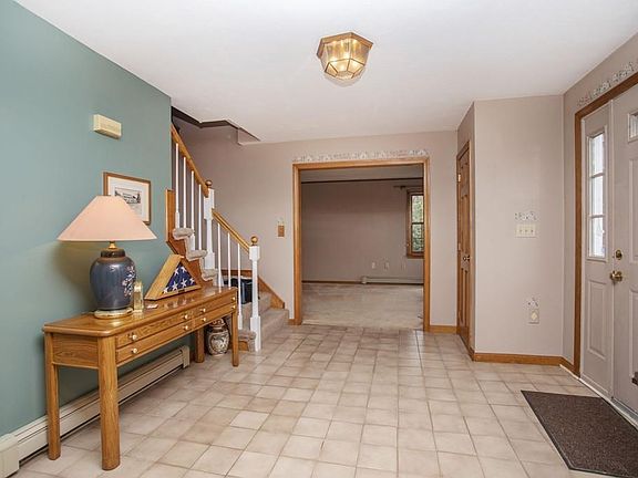 2nd image of 52 Cabral Cir
