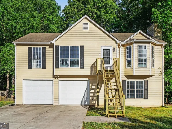 6334 Hillview Ln, Douglasville, GA 30134