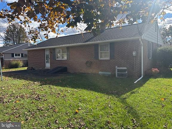 5th image of 1799 Heritage Ave