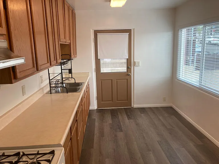 5840 Mildred St — Photo 6