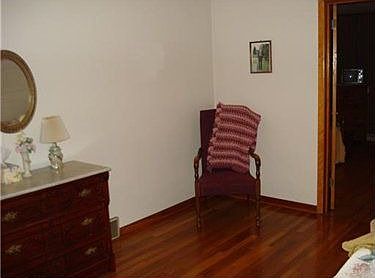 4th image of 135 Liberty St