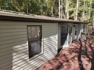 222 Youngs Cove Rd, Candler, NC 28715