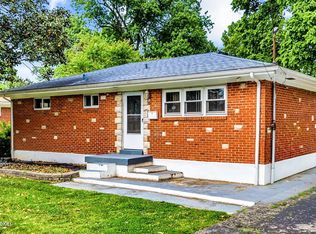 7710 Carnation Dr, Louisville, KY 40258