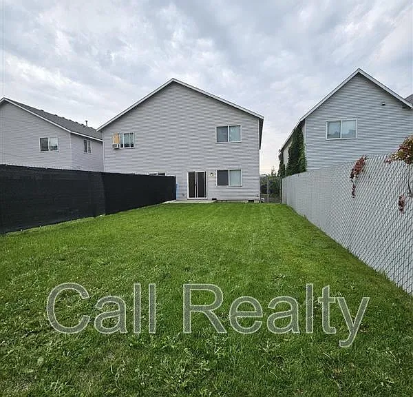 2523 E Desmet Ave — Photo 17