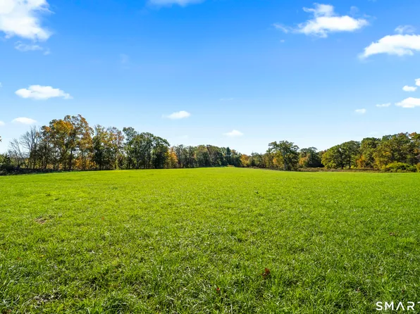 100 Hubbard Hill Road, Killingly, CT 06239