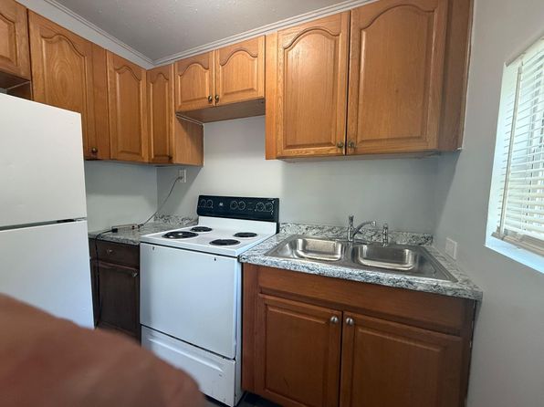 376 King St #B