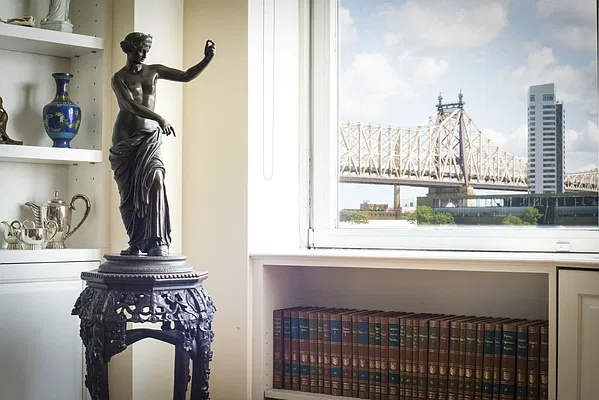 Sold by Keller Williams NYC | media 7