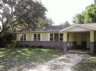 309 Forest St, Fruitland Park, FL 34731