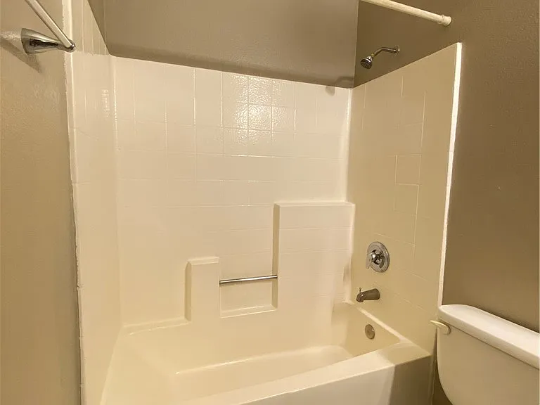 2118 Quinton Ave — Photo 12