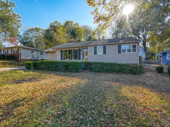 623 Greenhill Rd, Spartanburg, SC 29303