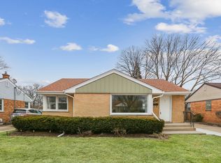1425 S 5th Ave, Des Plaines, IL 60018