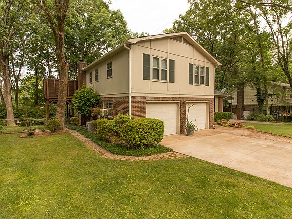 3rd image of 11204 Suncrest Dr SE
