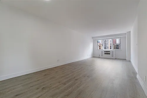 145 E 27th St #11A Photo 1