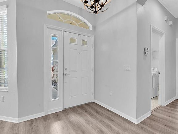 4th image of 11429 Hidden Cove Ct