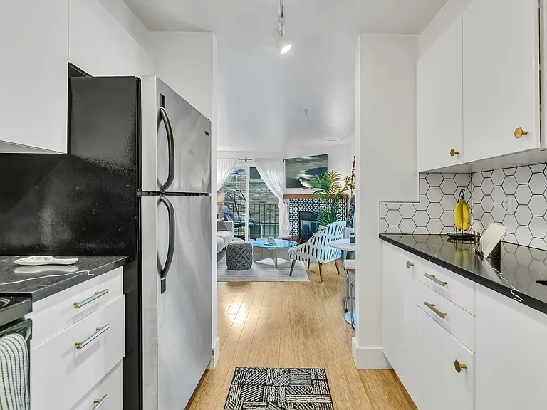 4831 Fauntleroy Way SW #201 — Photo 8