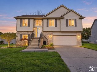 8843 Railwood Dr, Newport, MI 48166