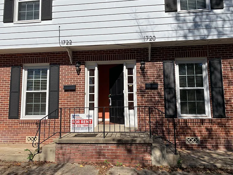 1722 Kavanaugh Blvd — Photo 2