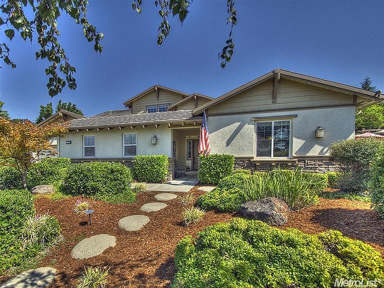 1st image of 421 Reem Ct