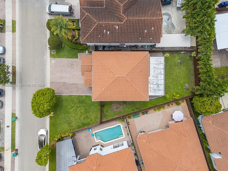 9925 NW 10th St — Photo 44