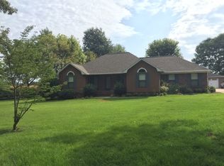 128 Landrum Dr, Martin, TN 38237