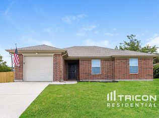 604 Cumberland Dr, Burleson, TX 76028