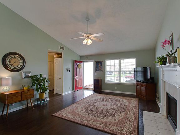 2nd image of 1222 Melvin Dr