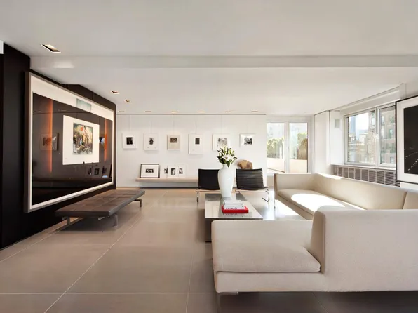 785 Park Avenue image 2 of 17