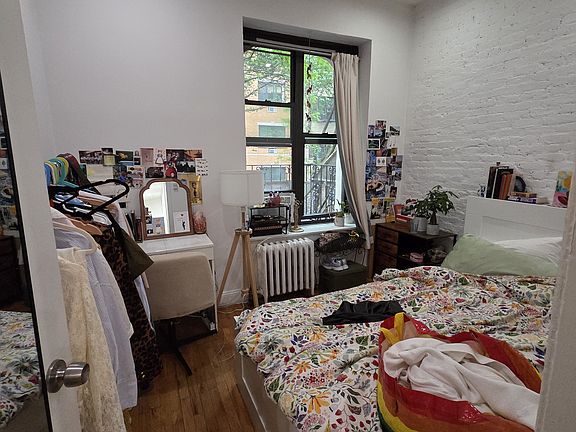 5th image of 611 E 11th St #3G